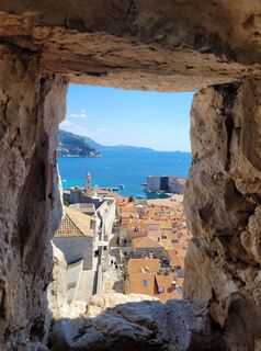 Fotografija s spletne strani schenkeli na poti