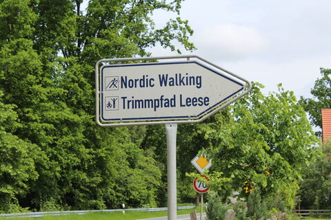 Nordic Walking und Trimpfad Leese