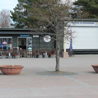 Marktplatz und Marktstand in Kurikka