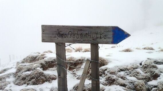 Großebenrunde mit Mariengruß_Wegweiser Großebenhütte