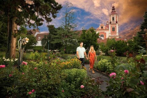 Spaziergang durch den Schlosspark Pöllau