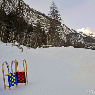 Im sogenannten Winkl, einem Ortsteil von Heiligenblut beginnt der Anstieg der Rodelbahn.