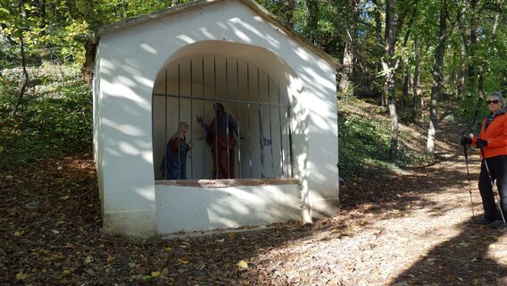 Von St. Michael über dem Kreuzweg zur Gleifkirche