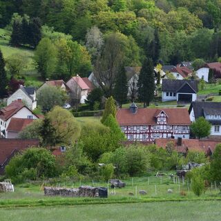 St. Ottilien mit Hugenottenhaus
