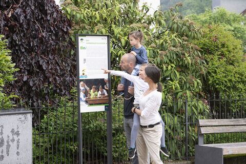 Familie auf dem Hornberger-Schießen-Weg