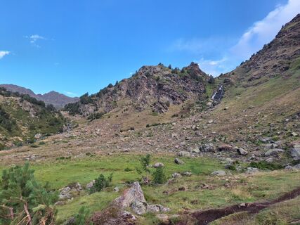 Foto von Magma entlang der Tour