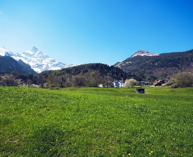Blick zum Gipfel «L'Aiguille» vom Plateau de Vérossaz