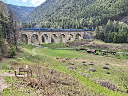 Fotografija s spletne strani Herbert Eckelhart na poti