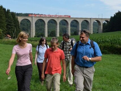 Kleiner Viadukt im Dunetal