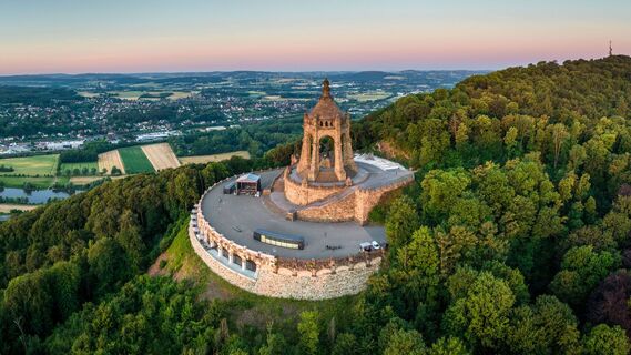 Kaiser-Wilhelm-Denkmal Luftaufnahme vorn