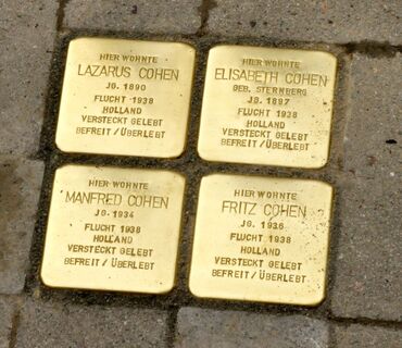 Stolpersteine Quakenbrück.jpg