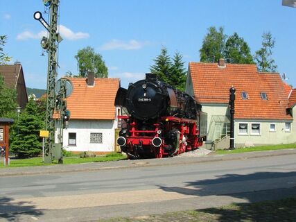 Denkmal-Lokomotive 044 in Altenbeken