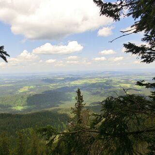 Blick ins Alpenvorland zur Wieskirche