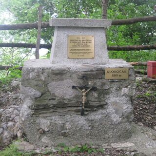 Gedenkstätte auf dem Gipfel des Globočak