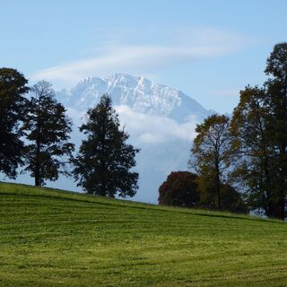 Der Hohe Göll, gesehen von der Abzweigung Richtung Gasthaus Alpenrose.