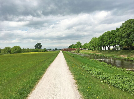 Radweg in Oberkirch, entlang der Rench