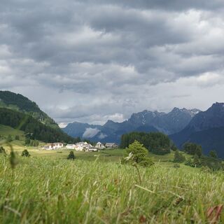 Weiler Bos-cha zwischen Guarda und Ardez
