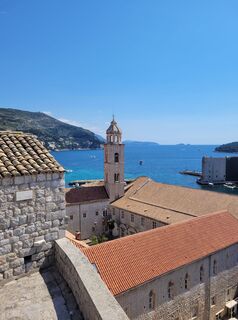 Fotografija s spletne strani schenkeli na poti