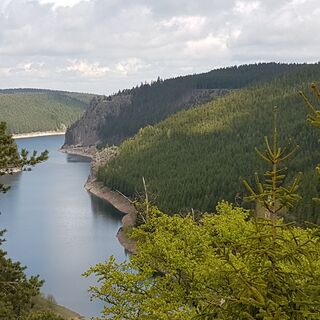 Blick vom Altenfels auf die Schmalwassertalsperre