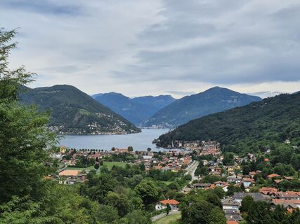 Fotografie z Yael Kon na trase