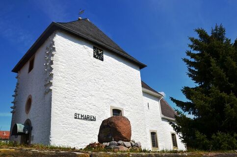 Außenansicht Kirche St. Marien zu Engerode in Salzgitter
