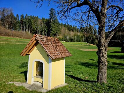 Fotografija s spletne strani ElkeA na poti