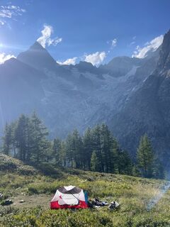 Fotografija s spletne strani Gloop na poti