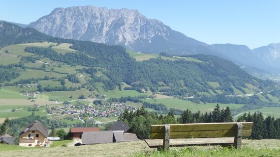 Blick auf Pruggern und Grimming