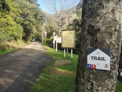Route 4 blau Les balcons du Caroux
