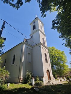 Fotografija s spletne strani Katona Ferk Mariann na poti