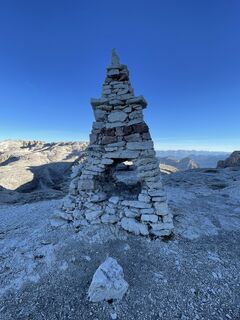 Fotografija s spletne strani Angelo DIsola na poti