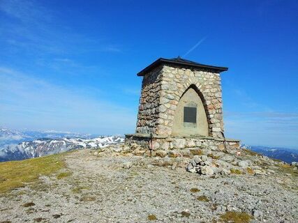 Auf der 2007m hohen Heukuppe