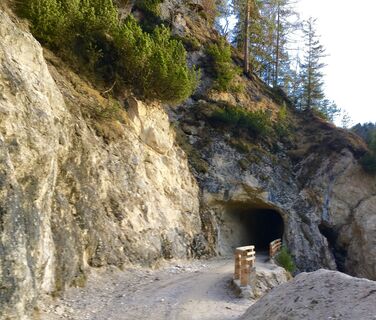 Tunnel