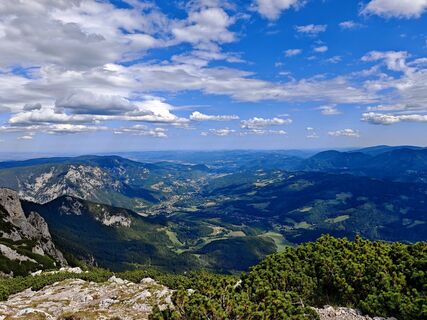 Fotografija s spletne strani Viktoria Ellinger na poti