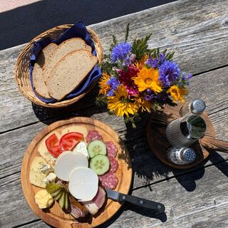 Brettljause beim Lettlkaser