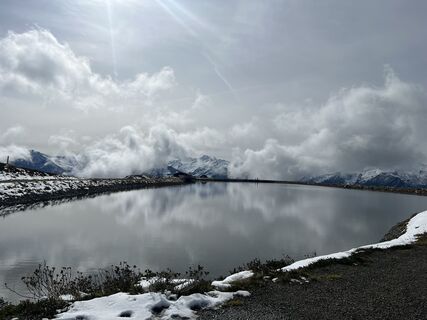 Zdjęcie z Peter Schäfer wzdłuż trasy