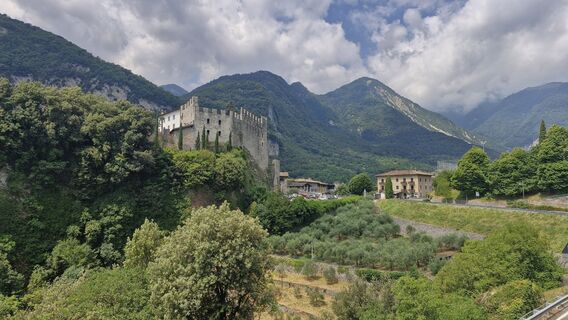 Photo de George Tangara le long du parcours