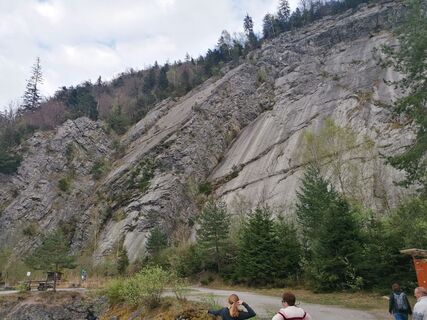 Fotografija s spletne strani luyyy na poti