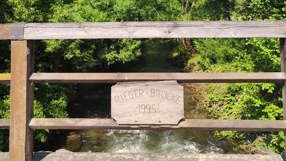 Brücke über die Pitten