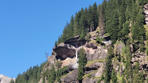 Foto von deniuru entlang der Tour