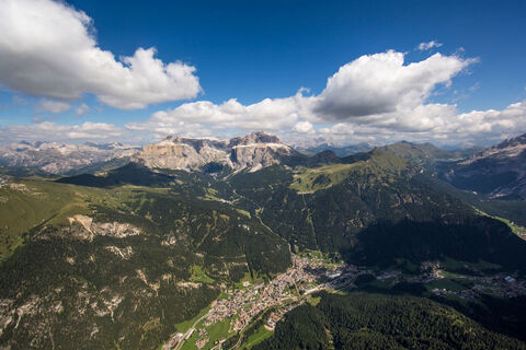 Canazei - Passo Fedaia - Passo Pordoi - Canazei - ©Archivio APT Val di Fassa