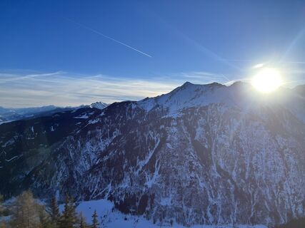 Fotografija s spletne strani Bas Van Dinther na poti