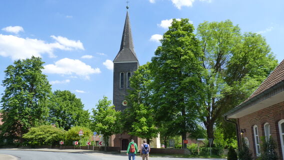Ein schöner Anblick, die St. Lambertus Kirche in Kirchtimke