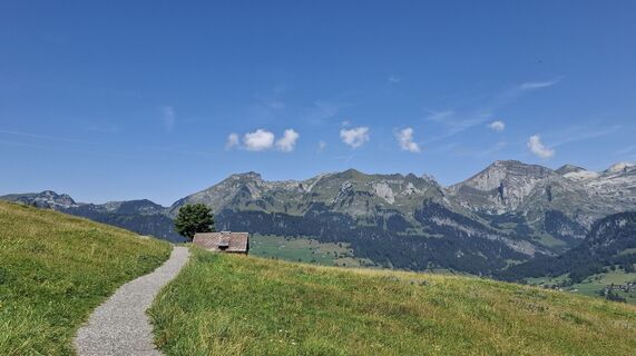 Foto von Elisabeth Vonarburg entlang der Tour
