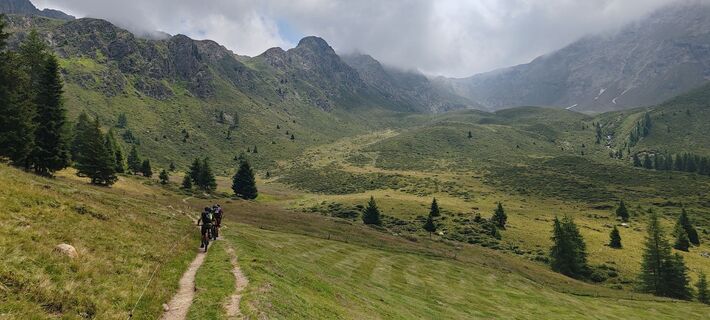 Photo de Simone Ferrari le long du parcours