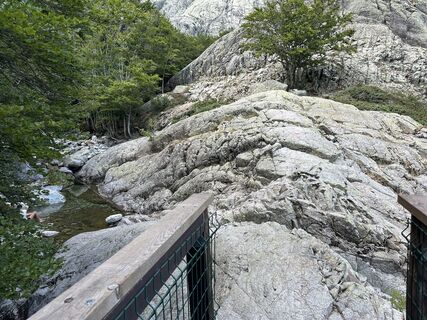 Fotografija s spletne strani DML na poti