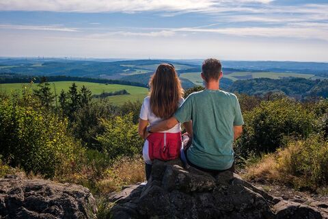 Ausblick vom Weiselberg Gipfel über das Sankt Wendeler Land