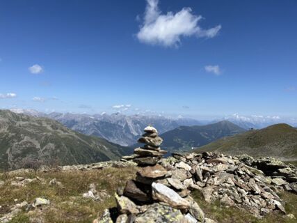 Fotografija s spletne strani Elke Schur na poti