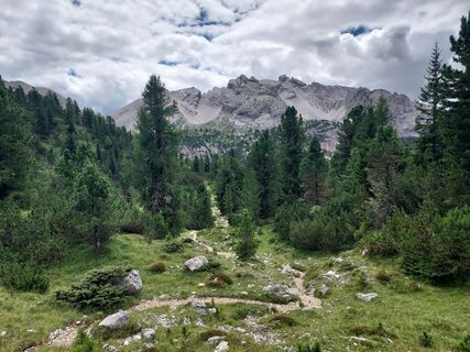 Fotografija s spletne strani Frank77 na poti