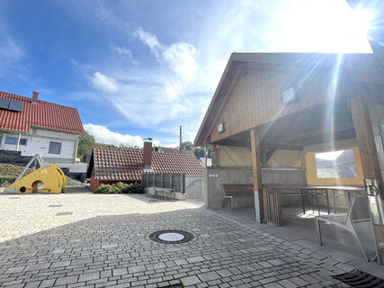 Rastpunkt und Spielplatz an der Feuerwehr Obendorf